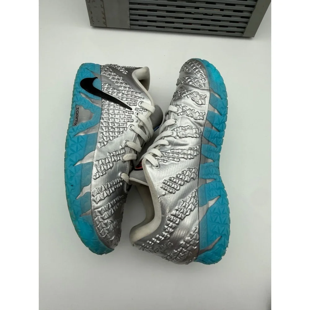 Nike metallic silver